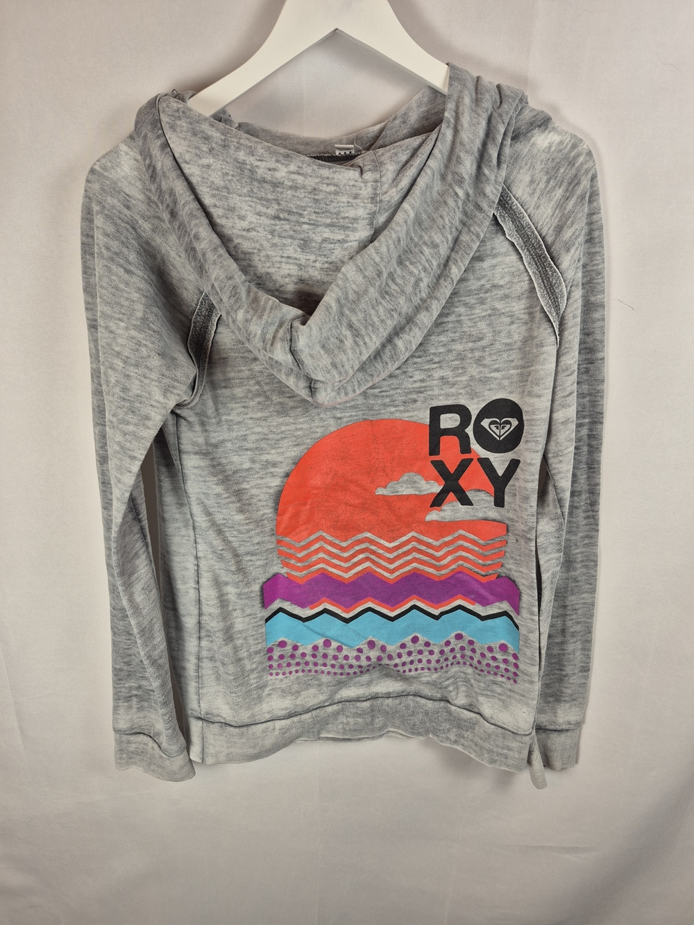 Roxy Gray Hooded Sweatshirt with Sunset Wave Graphic Size M